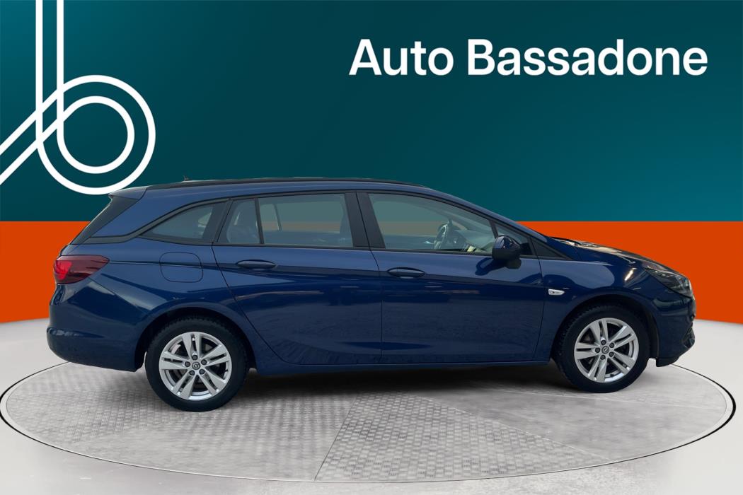 OPEL Astra 2021