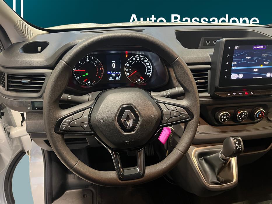 RENAULT Trafic 2024