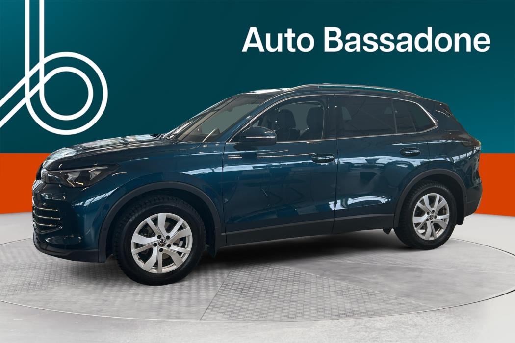 VOLKSWAGEN Tiguan 2024