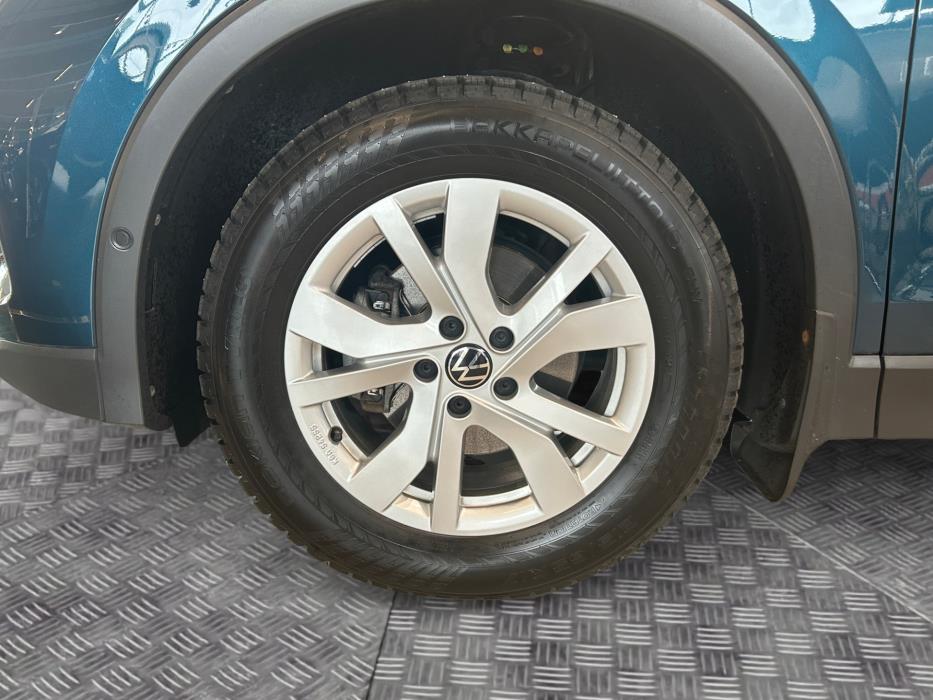 VOLKSWAGEN Tiguan 2024