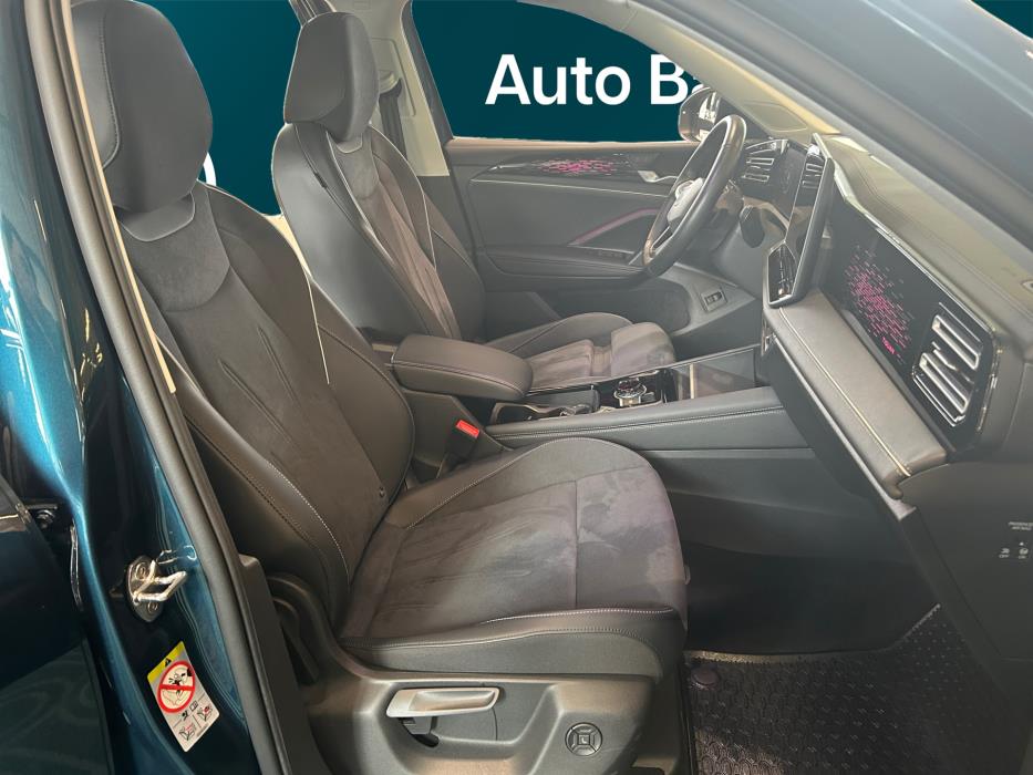 VOLKSWAGEN Tiguan 2024