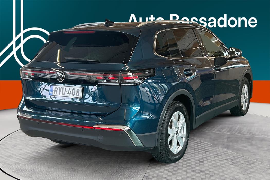 VOLKSWAGEN Tiguan 2024