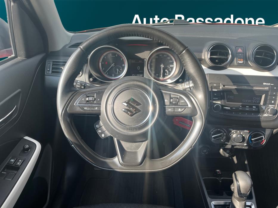 SUZUKI Swift 2021
