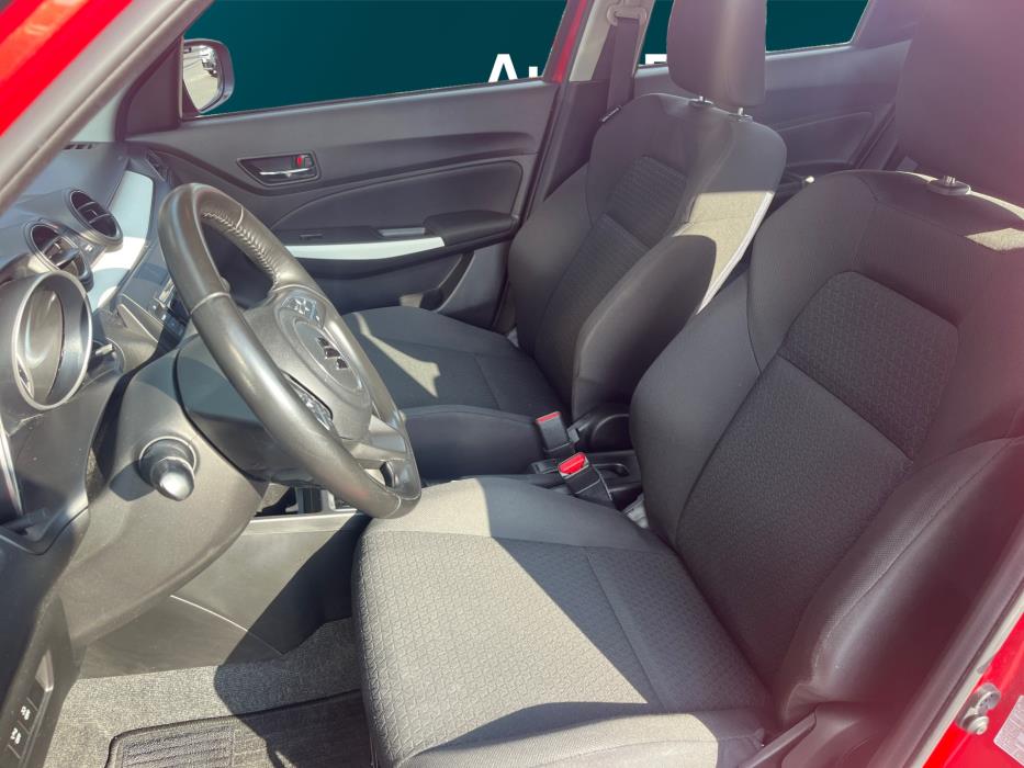 SUZUKI Swift 2021