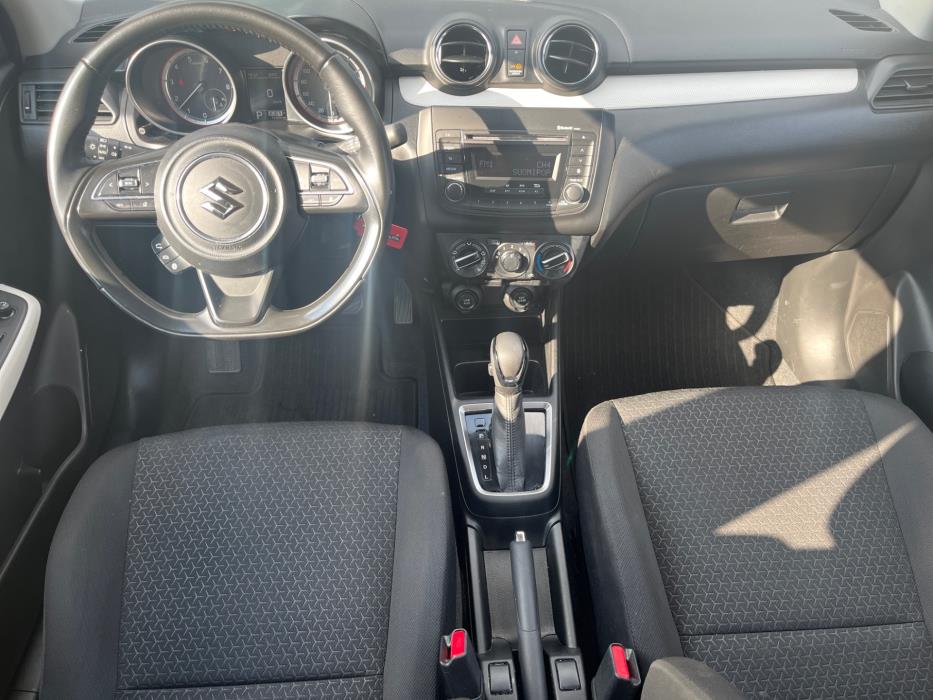 SUZUKI Swift 2021