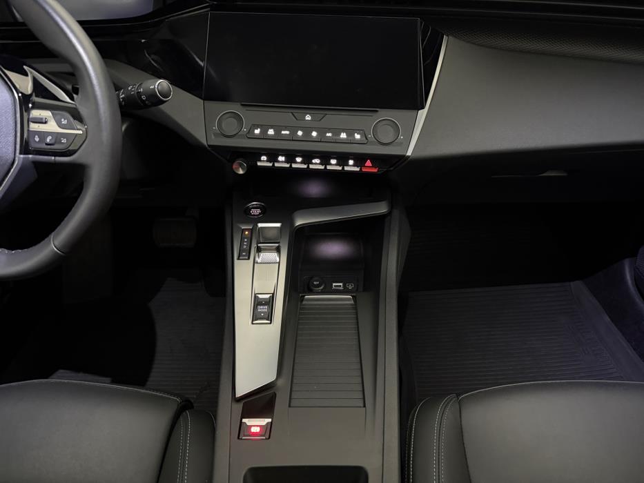 PEUGEOT 308 2023