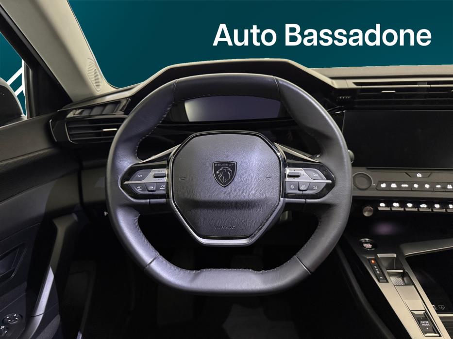 PEUGEOT 308 2023