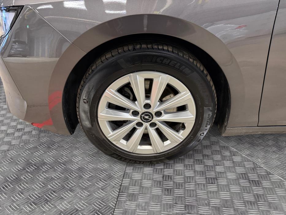 Opel Astra 2024
