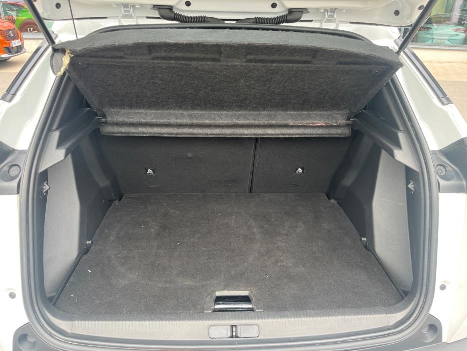 PEUGEOT 2008 2021