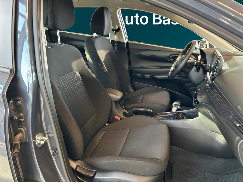 HYUNDAI i20 Hatchback 2023