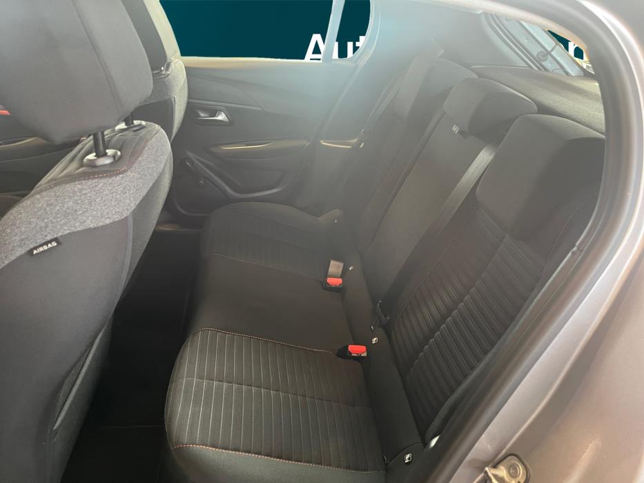 PEUGEOT 208 2022