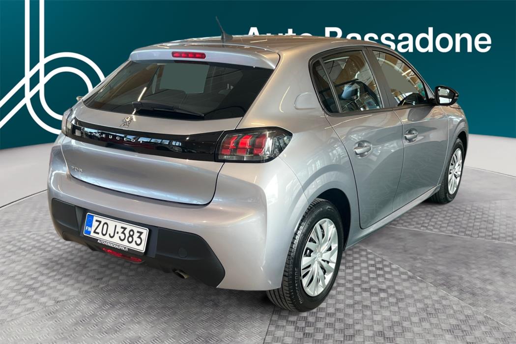 PEUGEOT 208 2022