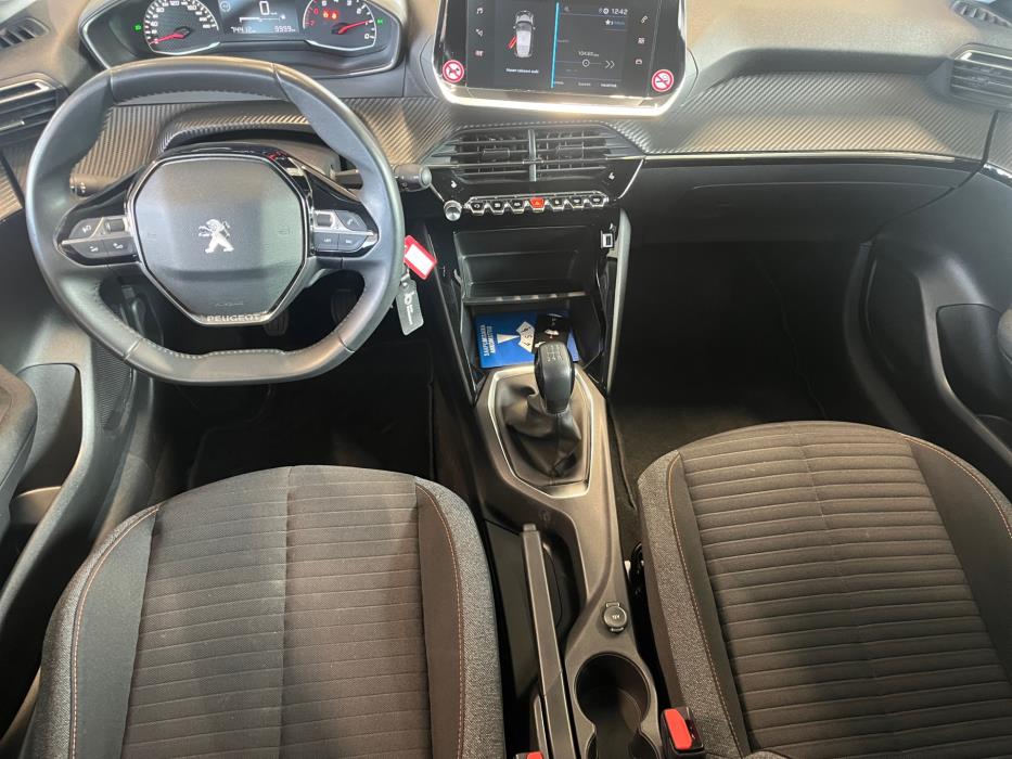 PEUGEOT 208 2022