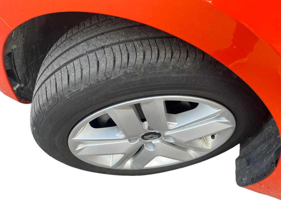 RENAULT Clio 2025