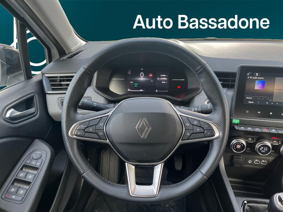 RENAULT Clio 2025