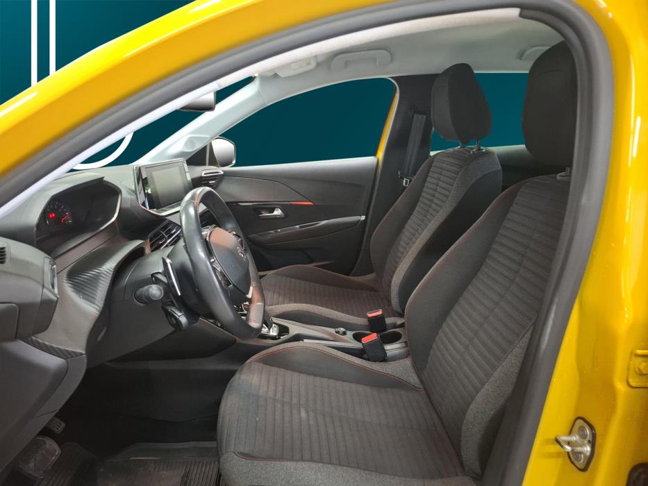 PEUGEOT 208 2021