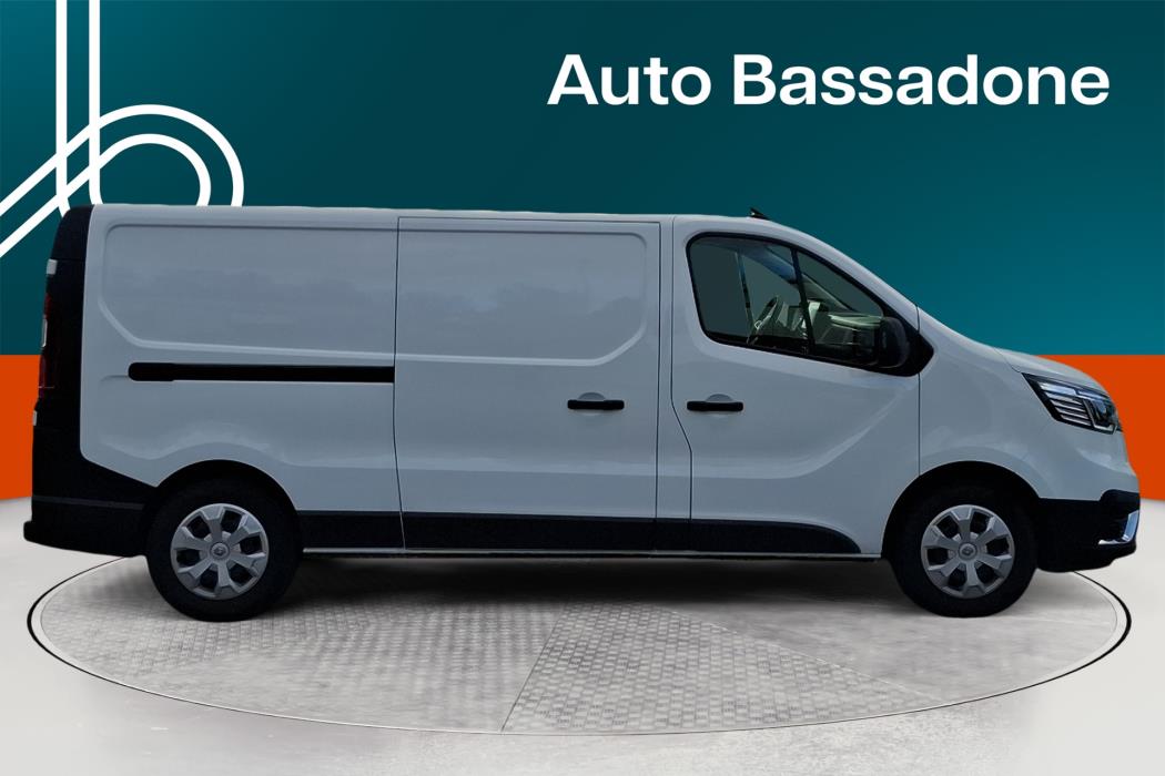 RENAULT Trafic 2023