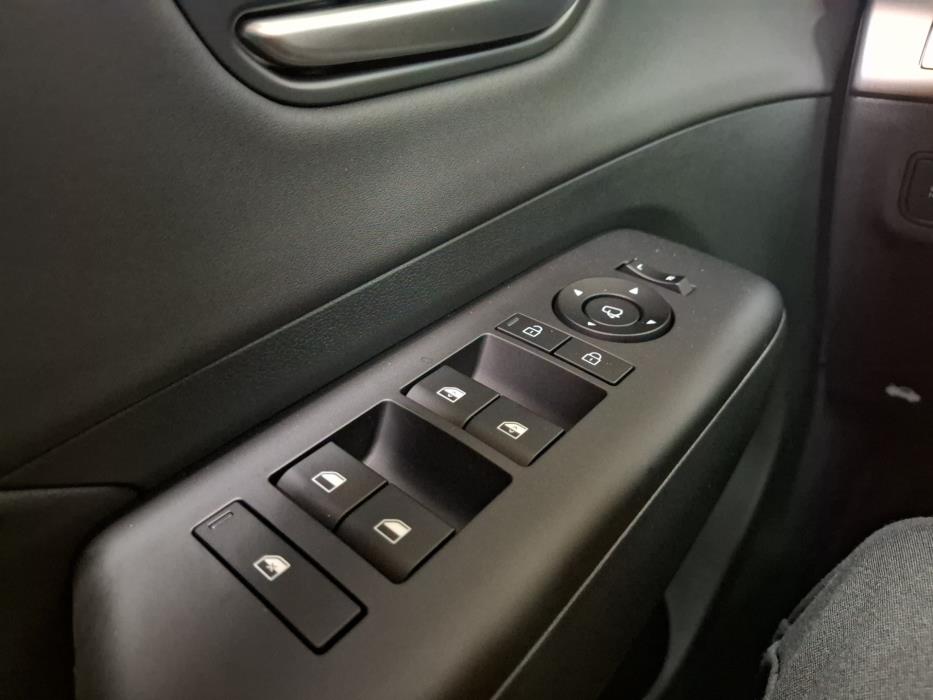 Hyundai KONA Hybrid 2025