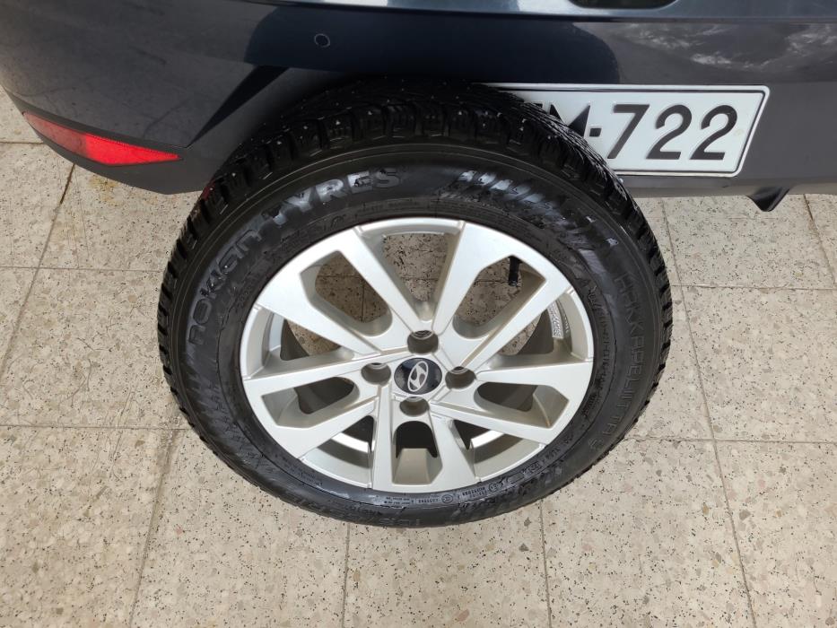 HYUNDAI i20 Hatchback 2021