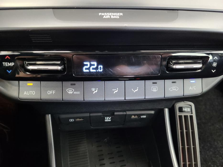 HYUNDAI i20 Hatchback 2021