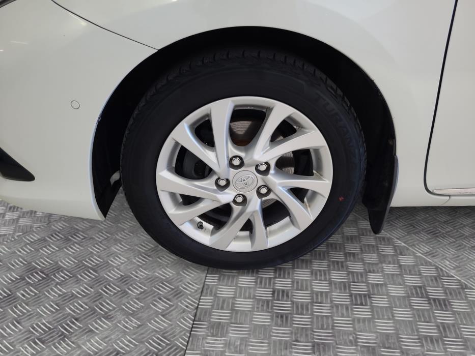 TOYOTA Auris 2017