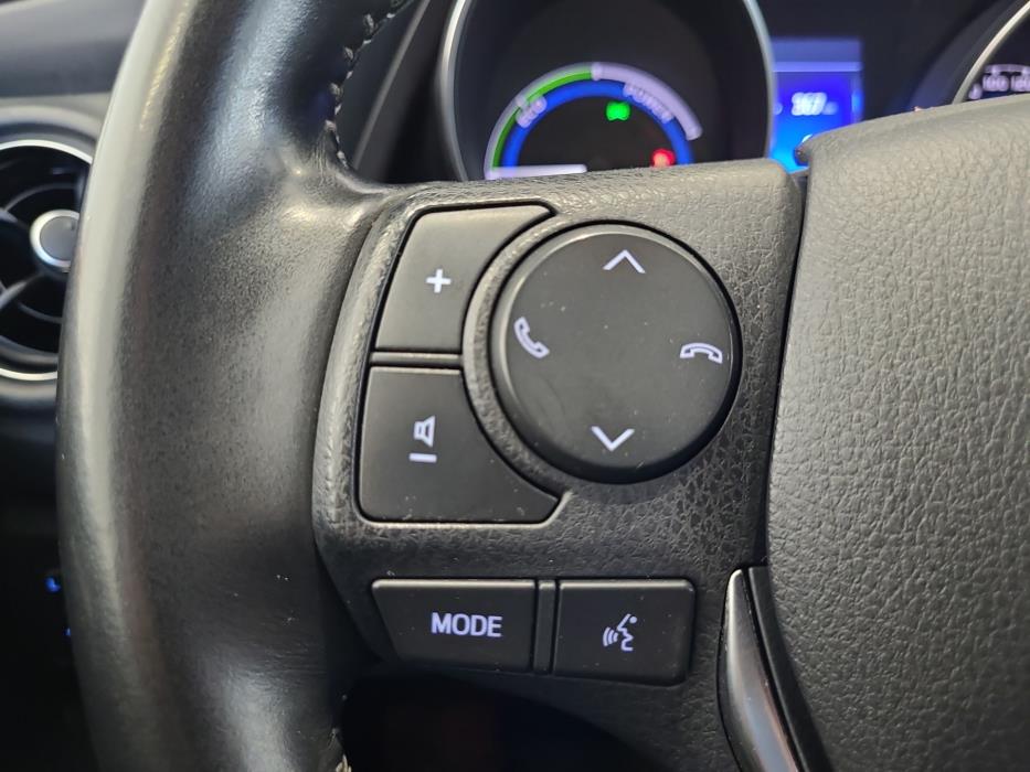 TOYOTA Auris 2017
