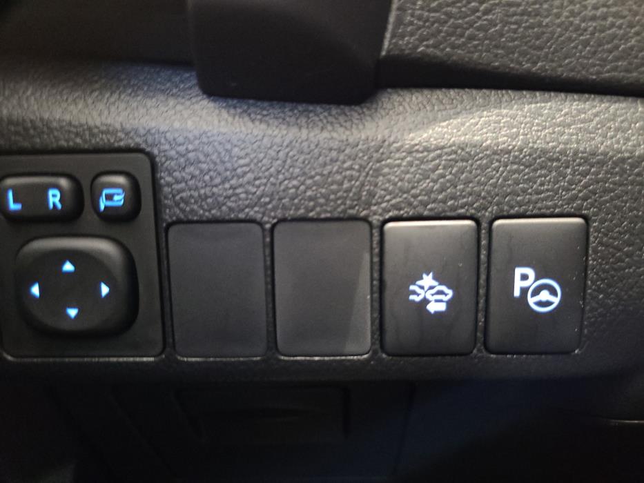 TOYOTA Auris 2017