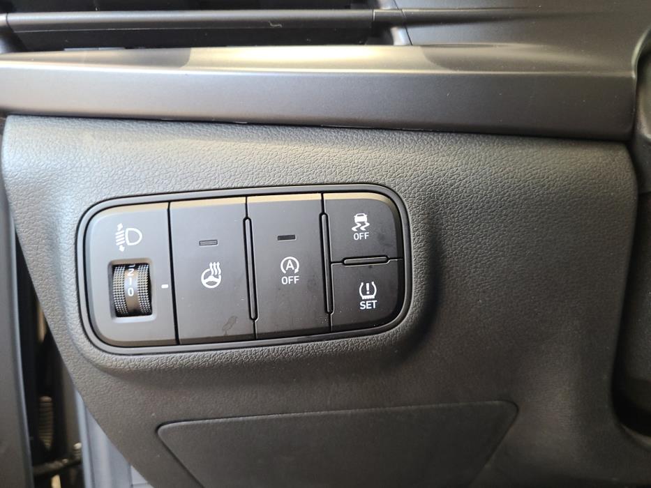 HYUNDAI i20 Hatchback 2021