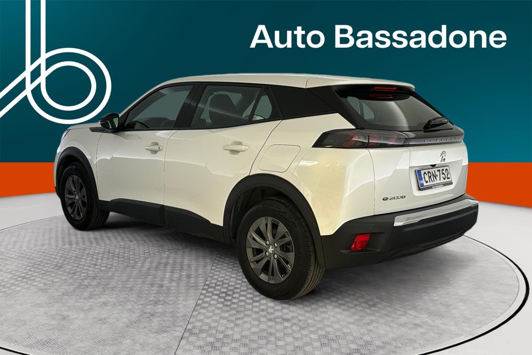 PEUGEOT e-2008 2023