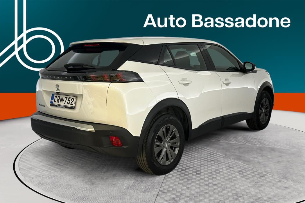 PEUGEOT e-2008 2023