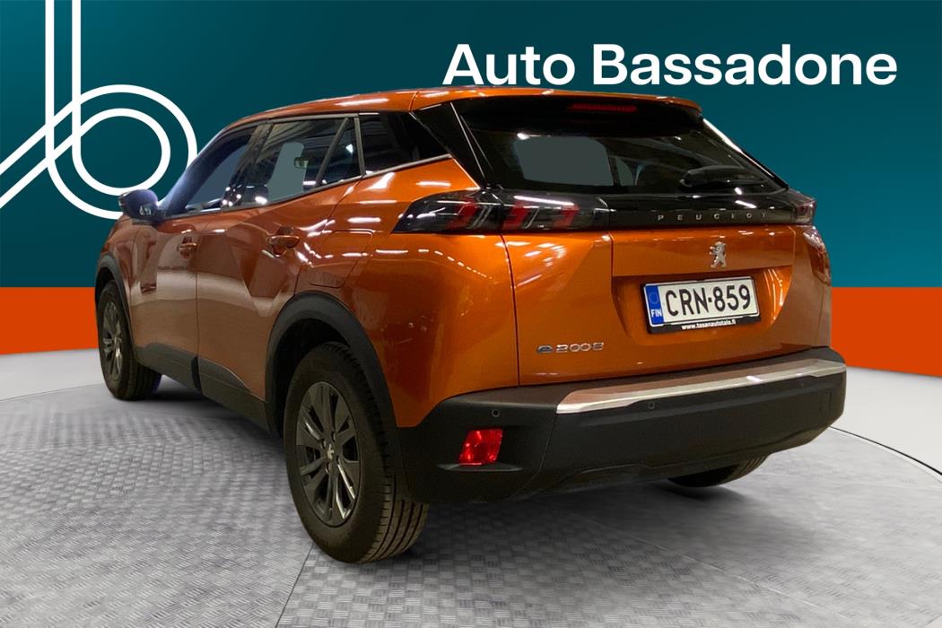 PEUGEOT e-2008 2023