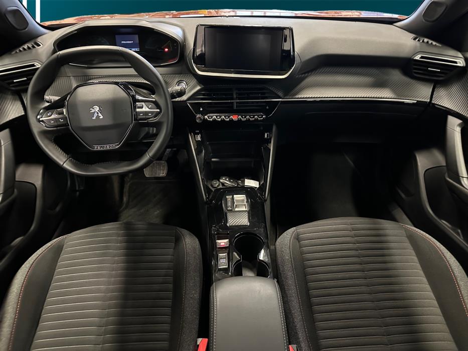PEUGEOT e-2008 2023