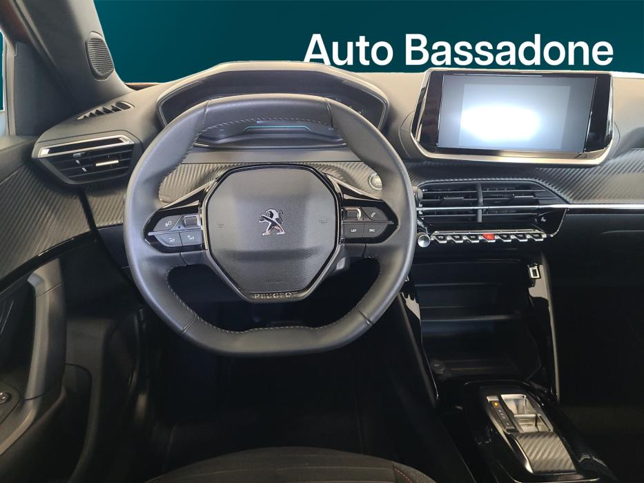 PEUGEOT e-2008 2023