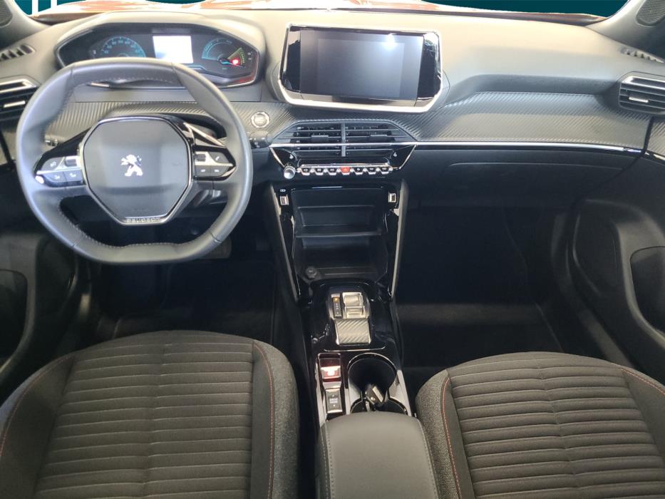 PEUGEOT e-2008 2023