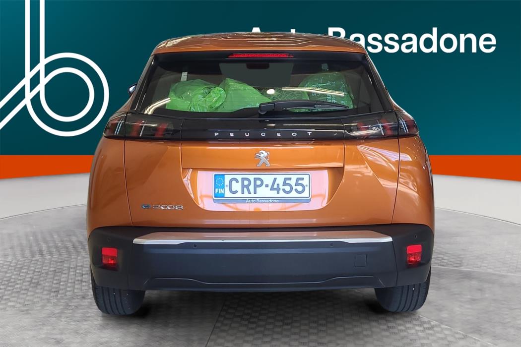 PEUGEOT e-2008 2023