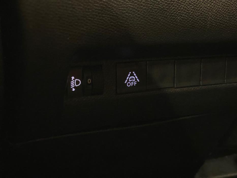 Peugeot e-2008 2023