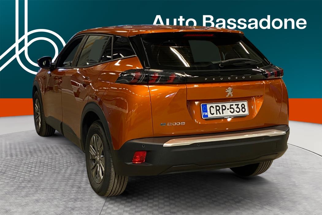 PEUGEOT e-2008 2023