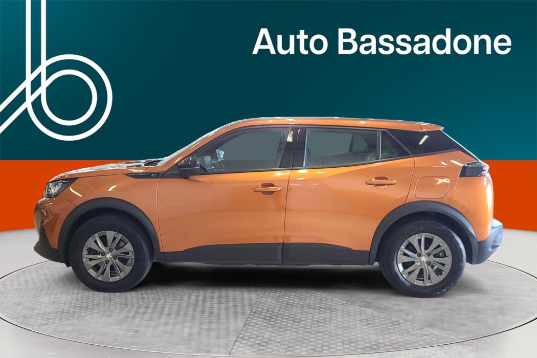 PEUGEOT e-2008 2023