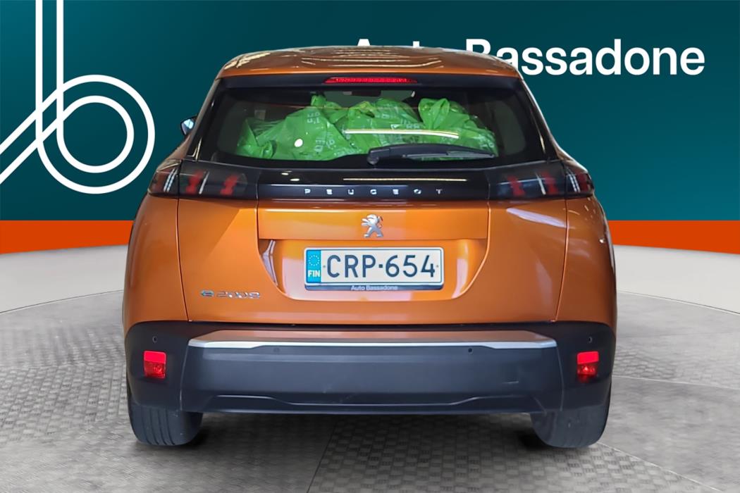 PEUGEOT e-2008 2023