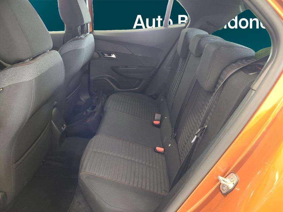 PEUGEOT e-2008 2023