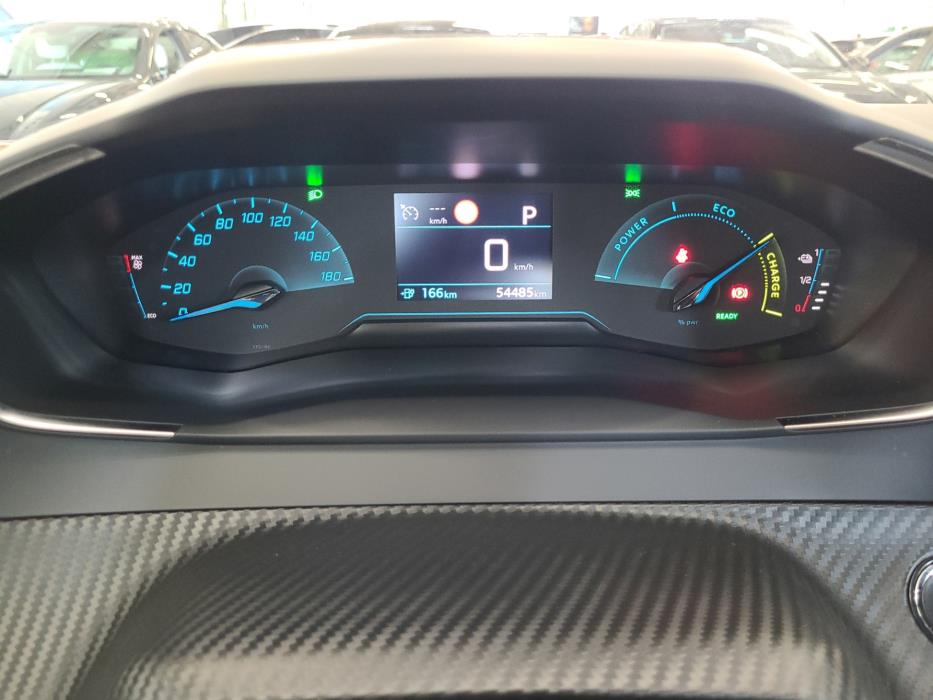 PEUGEOT e-2008 2023