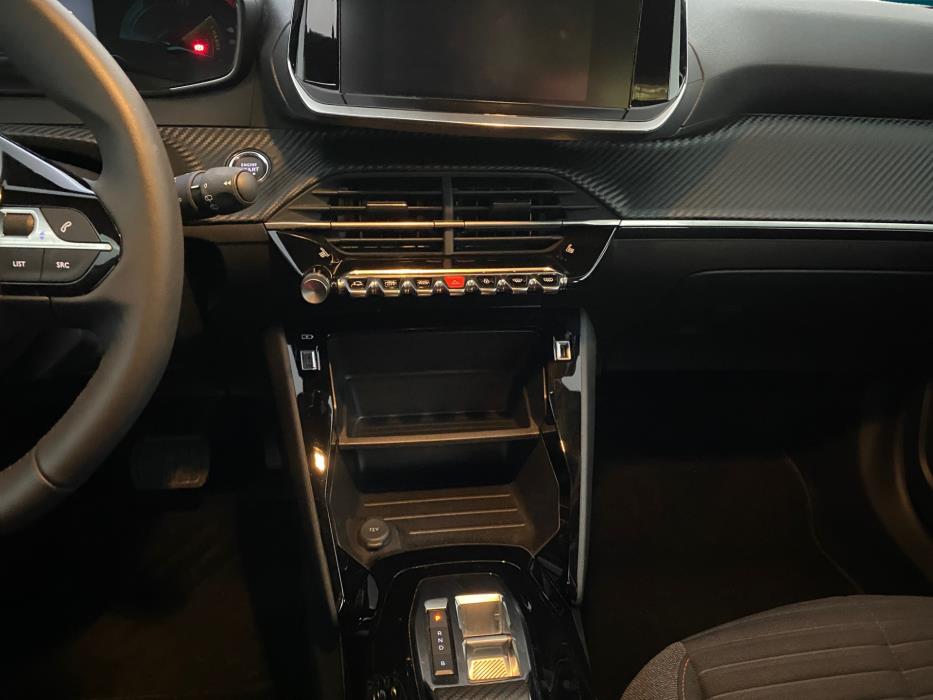 Peugeot e-2008 2023