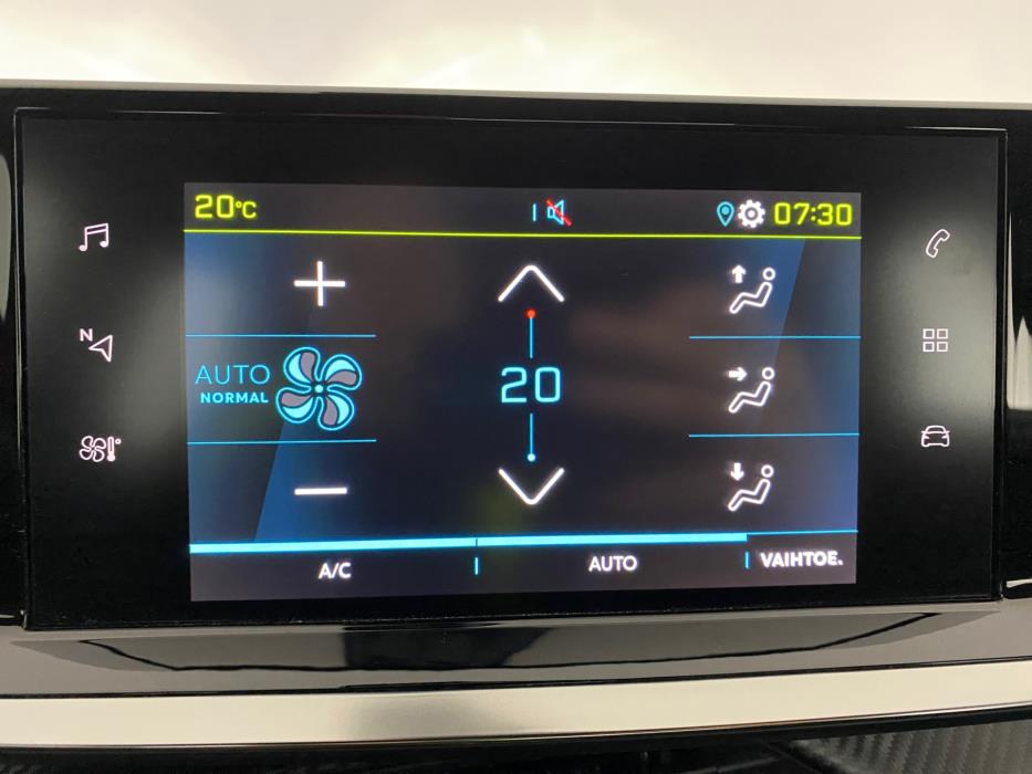 Peugeot e-2008 2023