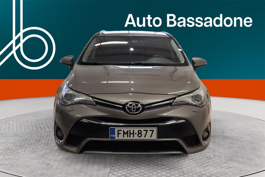 TOYOTA Avensis 2016