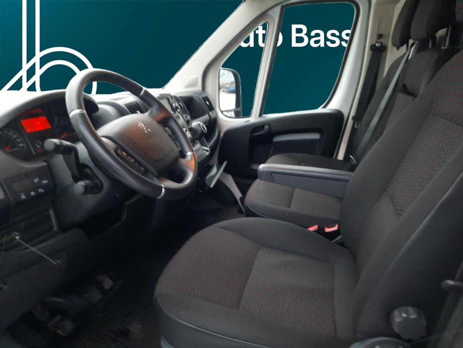 PEUGEOT Boxer 2022