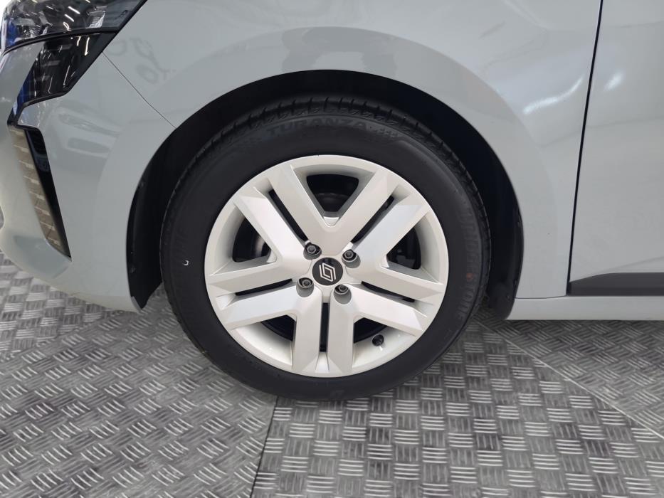 RENAULT Clio 2024