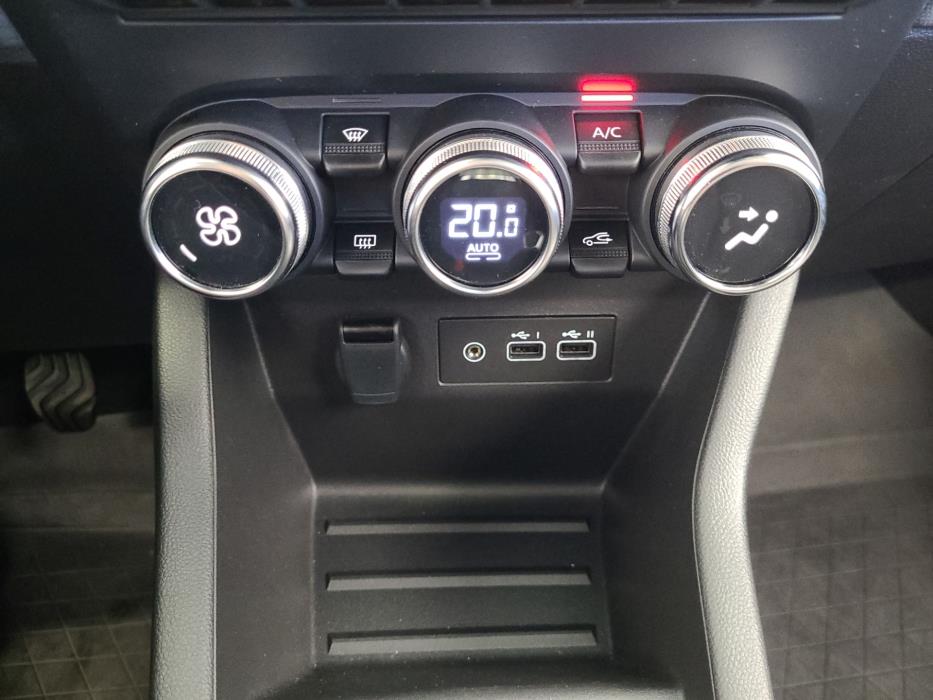 RENAULT Clio 2024