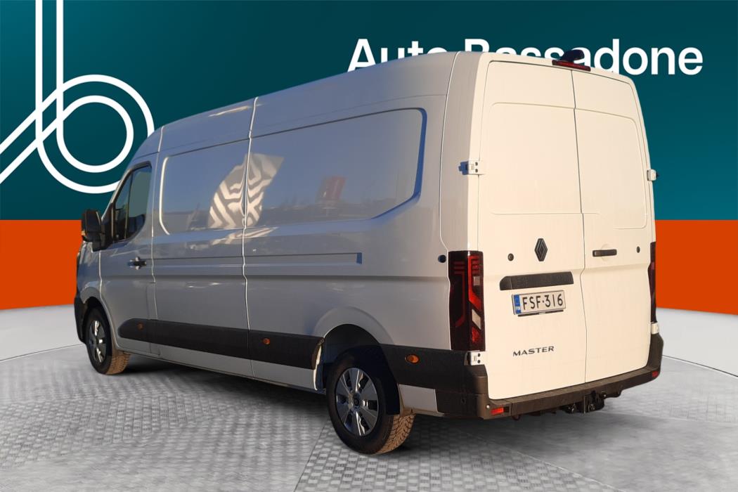 RENAULT Master 2025