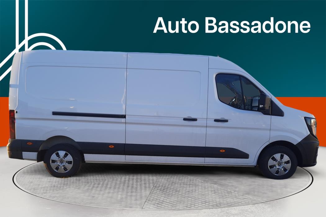 RENAULT Master 2025