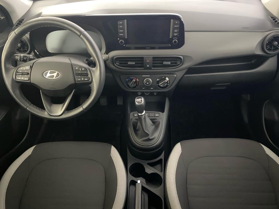 HYUNDAI i10 2024
